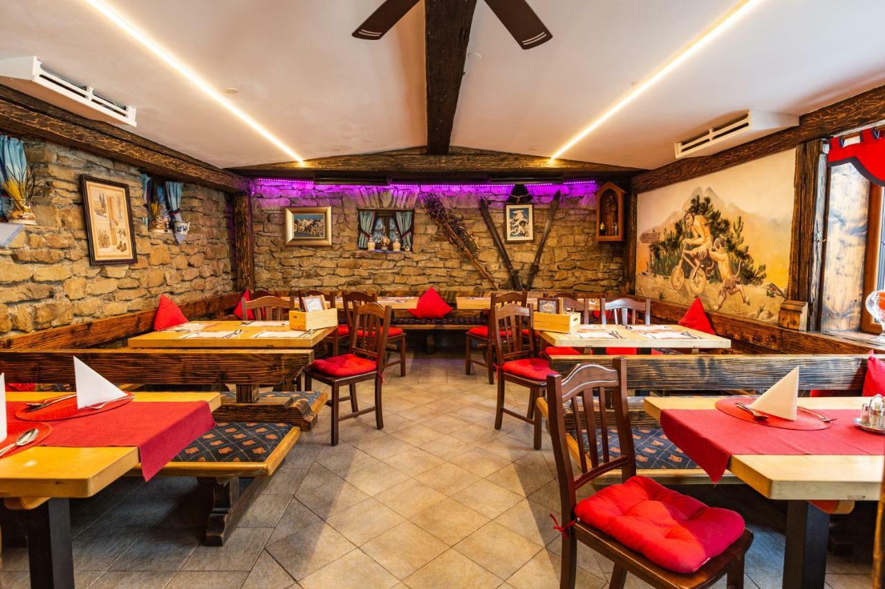 Party Hotel Taverne Obertauern Esterno foto