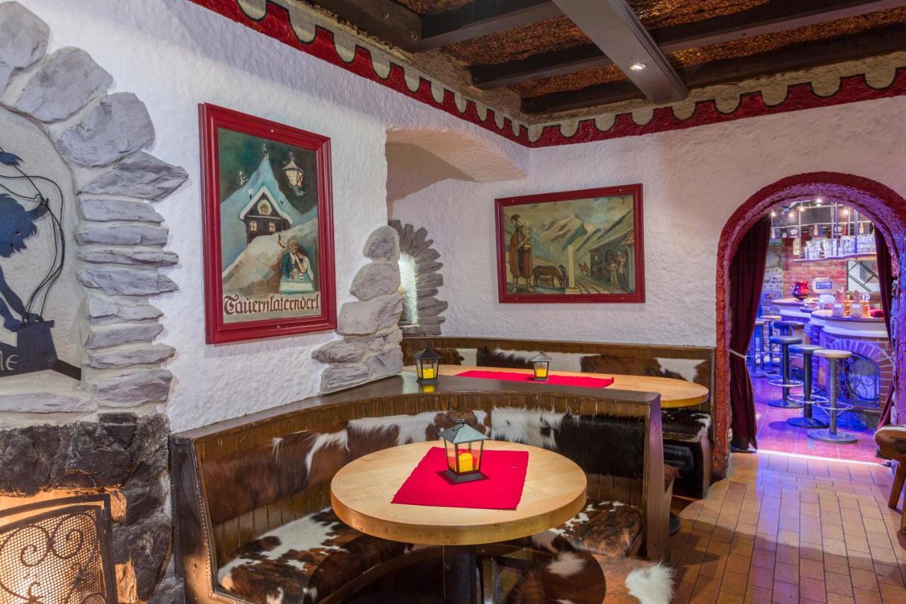 Party Hotel Taverne Obertauern Esterno foto